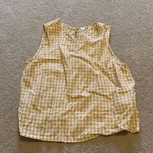 Linen yellow checkered uniqlo tank top